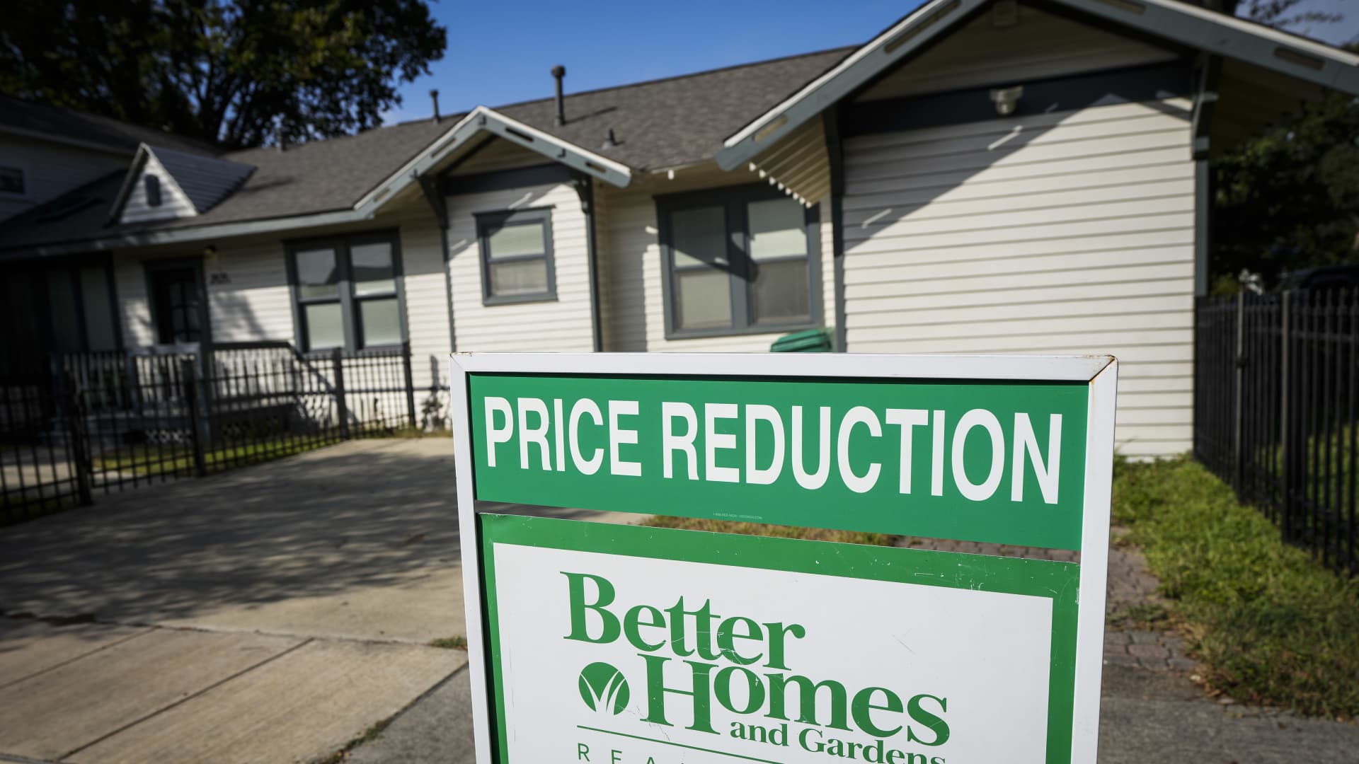 Housing numbers point to an unusually strong buyer's market. There's a catch