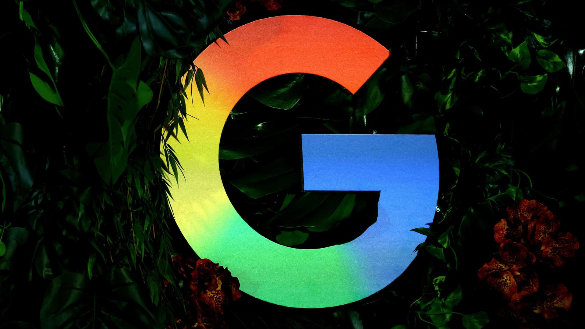 AI stocks have been hit recently. Why this investor suggests buying the dip on Alphabet and other hyperscalers