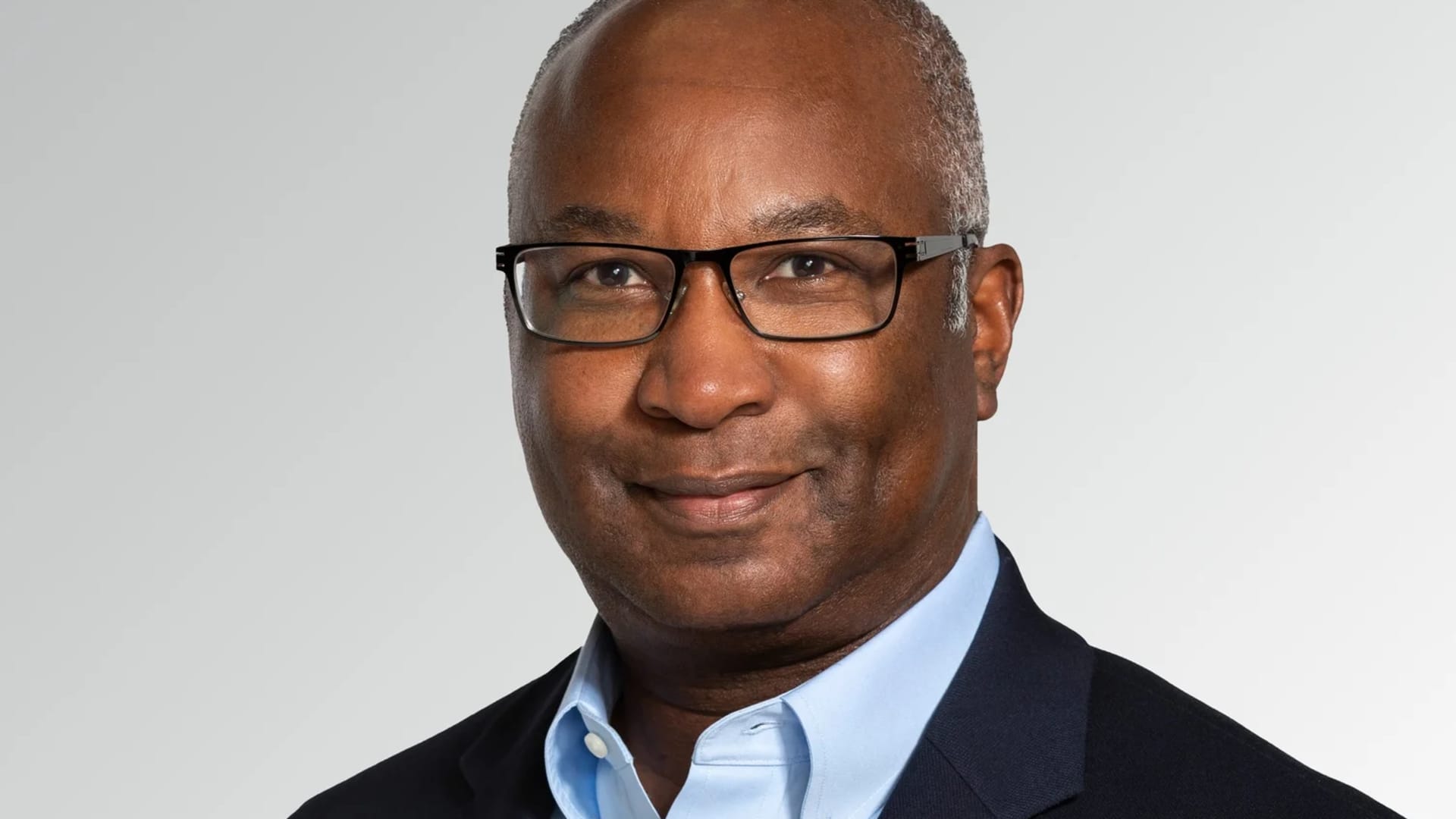 Kohl's names Michael Bender as permanent CEO after a turbulent year and sales declines