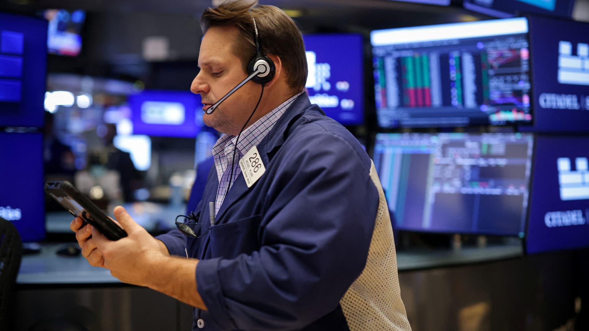 Stock futures are little changed after Dow notches third winning session: Live updates
