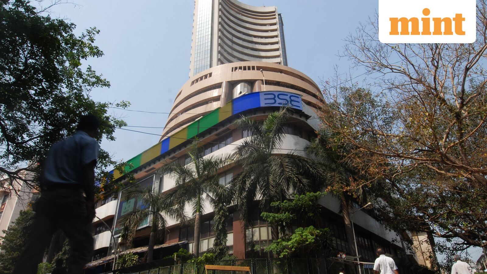 Top Gainers &amp; Losers on Nov 18: Kaynes Tech, Narayana Hrudayalaya, Paytm, Honasa Consumer among top losers today