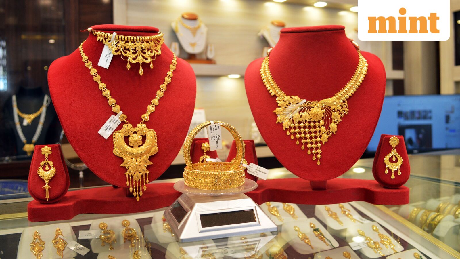Gold price today: Rates rise ahead of US Fed minutes; experts highlight key MCX levels to watch | Stock Market News