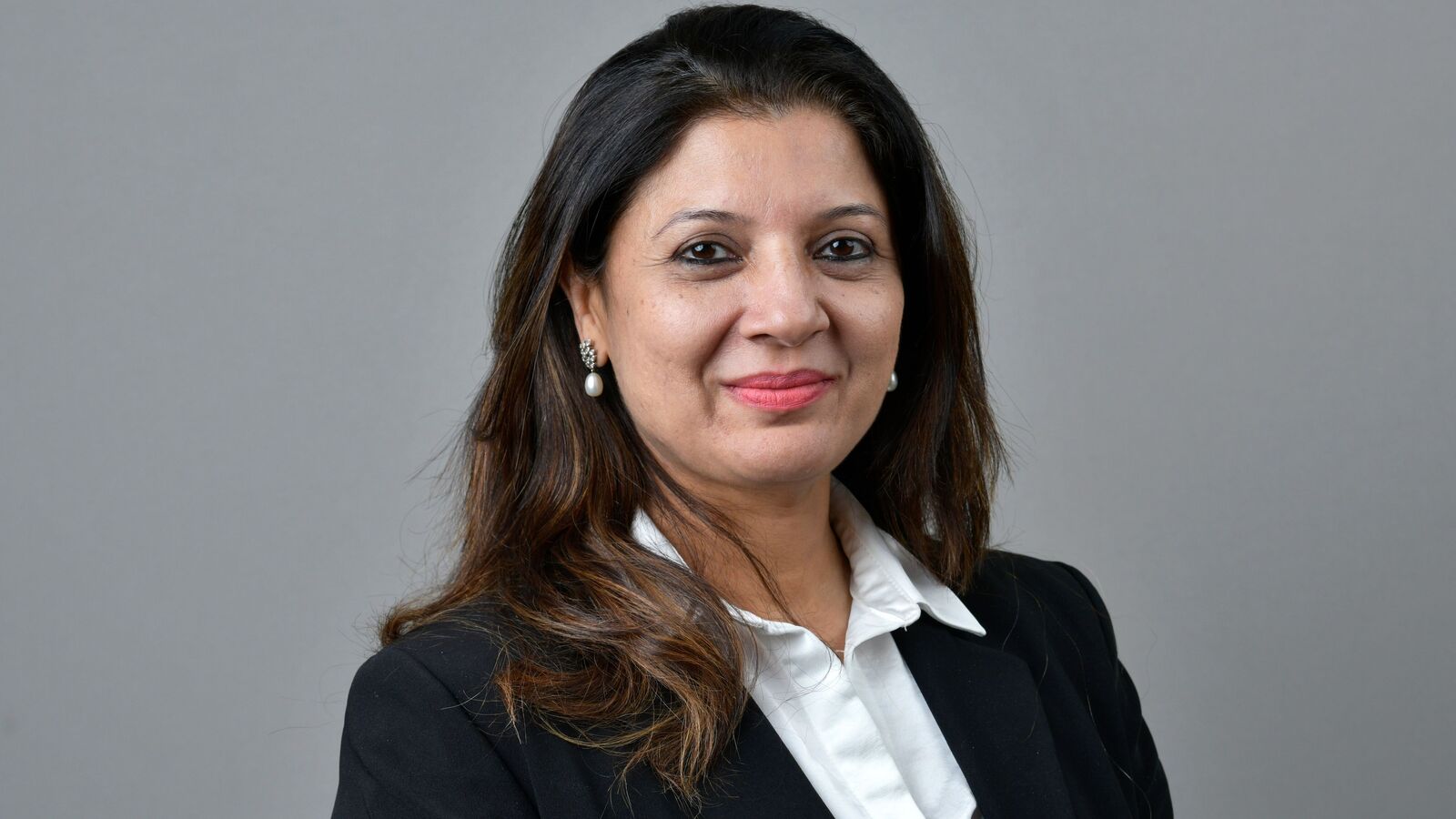 Buy or sell: Vaishali Parekh recommends three stocks to buy today — 4 November 2025 | Stock Market News