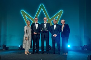 bp’s deepwater GTA LNG development earns dual APM Project Awards