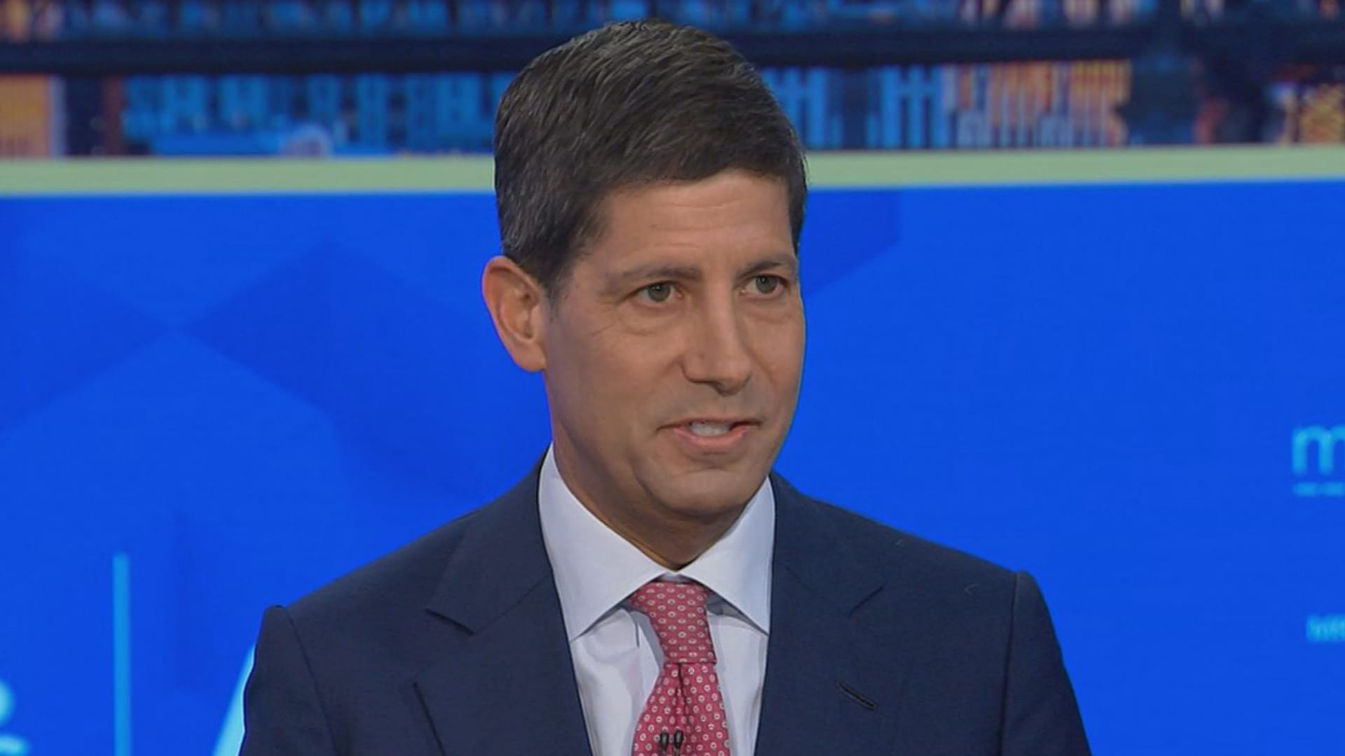 Trump says Kevin Warsh is at top of Fed chair candidate list, president should be consulted on rates