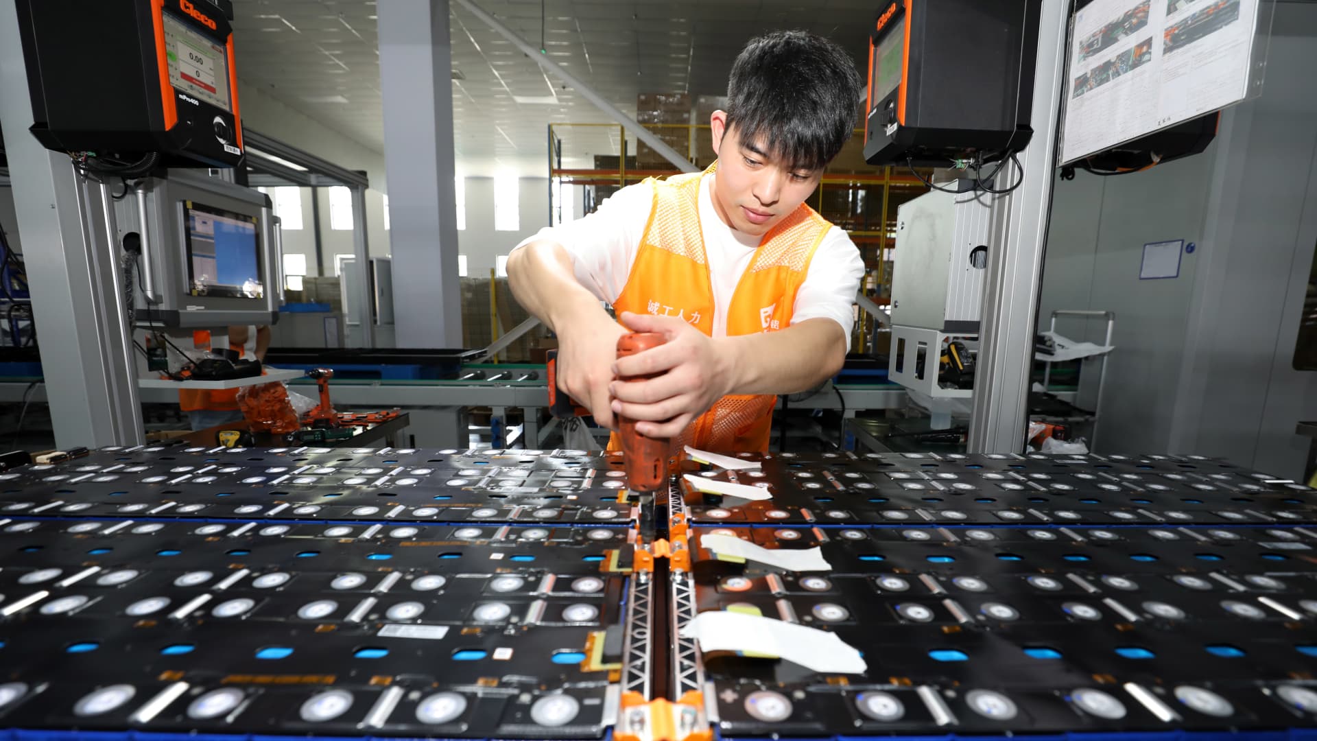 China manufacturing activity expands for the first time since March, beating expectations