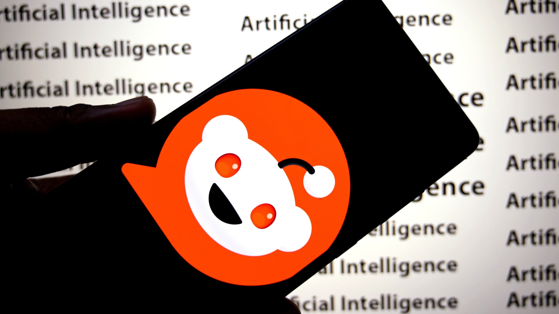 Reddit challenges Australia’s under-16 social media ban in High Court filing, says law curbs political speech