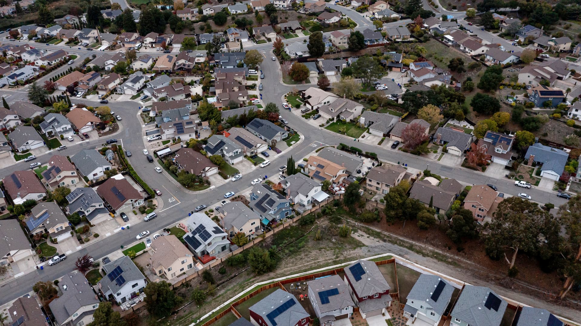 Mortgage rates finally moved lower last week, but that didn't do much for demand