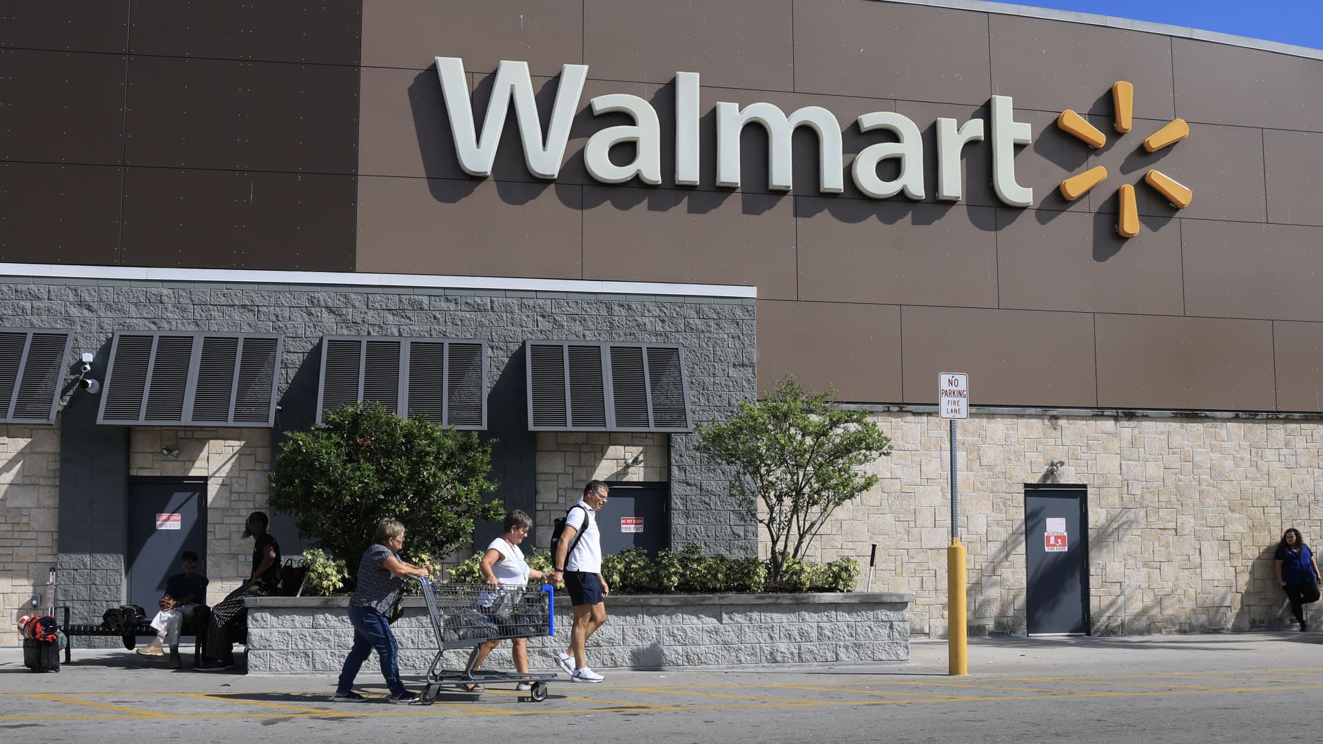 Walmart's move to Nasdaq is part of a wider plan to build an AI and e-commerce powerhouse, investors say