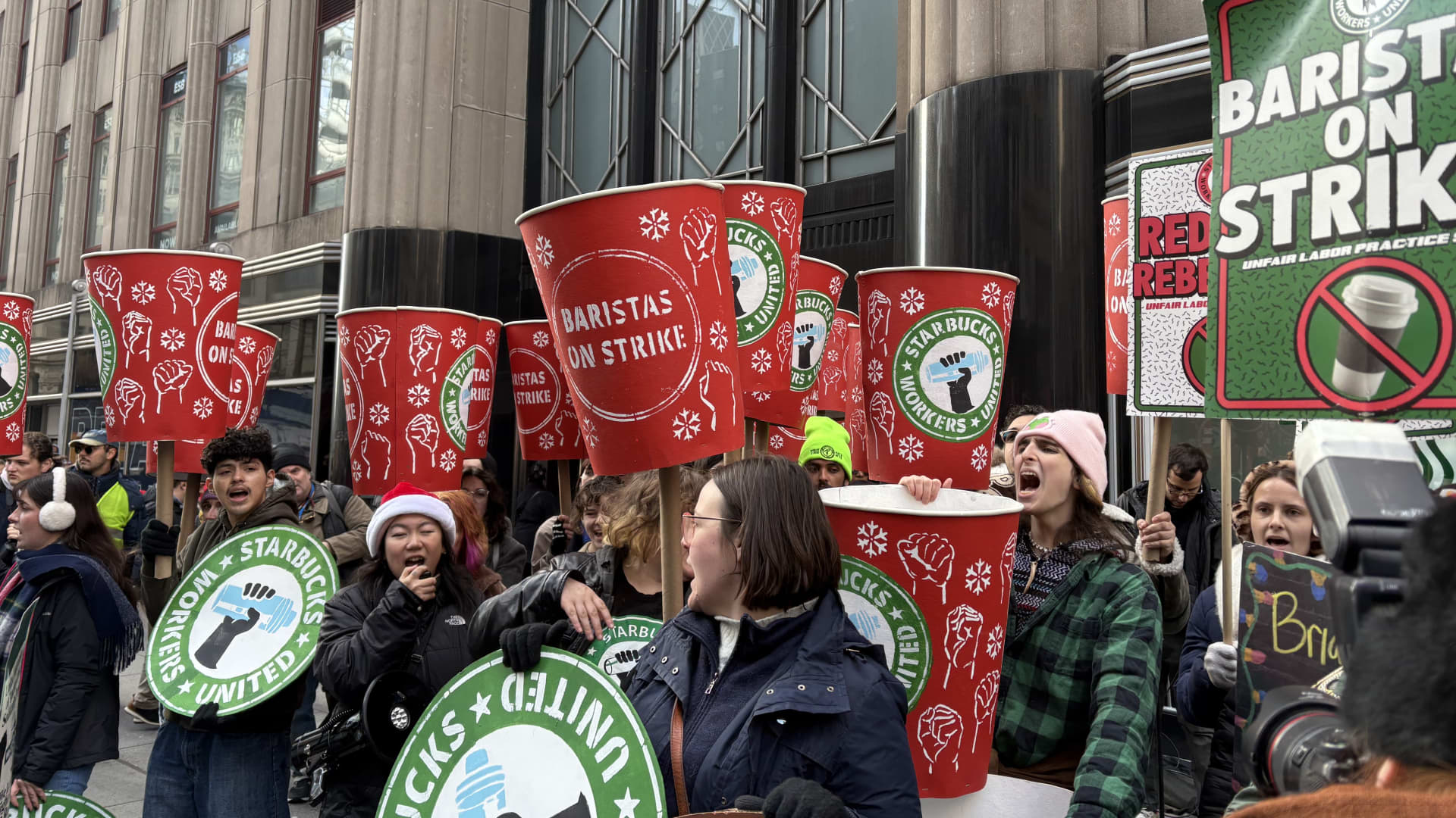 Starbucks Workers United holds rally in NYC as strikes continue for a third week