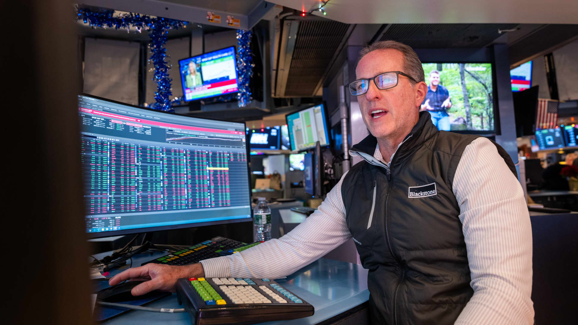 This cybersecurity stock is emerging as an AI play. How to play it with options heading into the new year