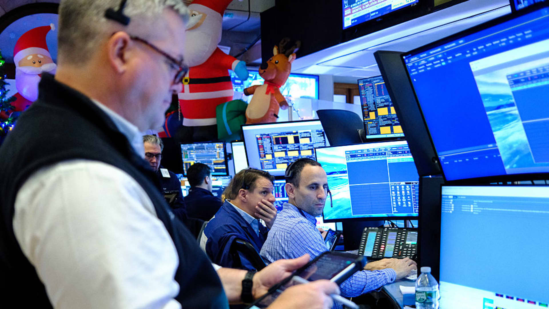 Santoli's Wednesday market wrap-up: Ability to absorb unwind of AI-infrastructure trade being tested