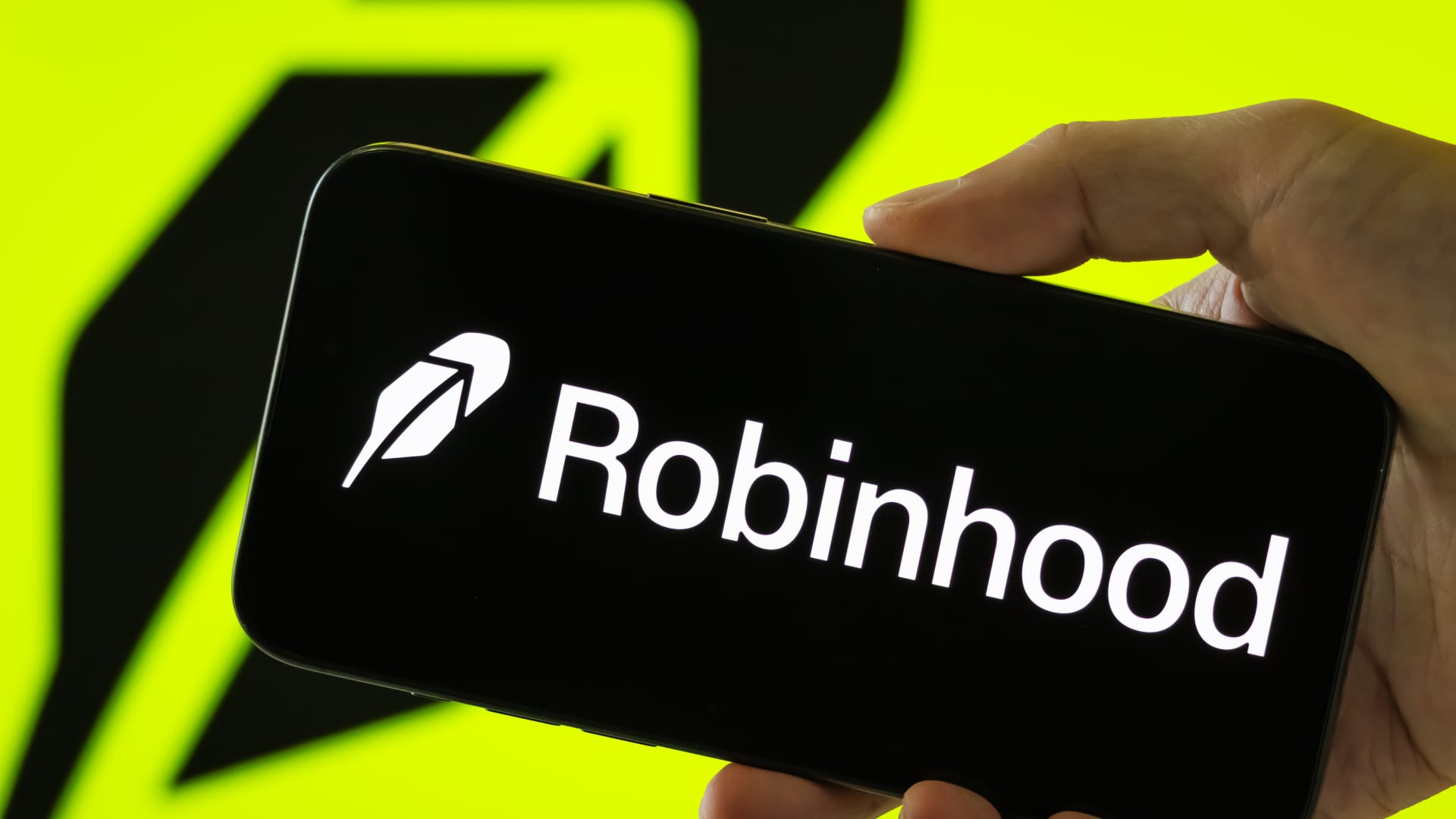 Robinhood has already outperformed the S&P 500 this year. Truist thinks it can still go further
