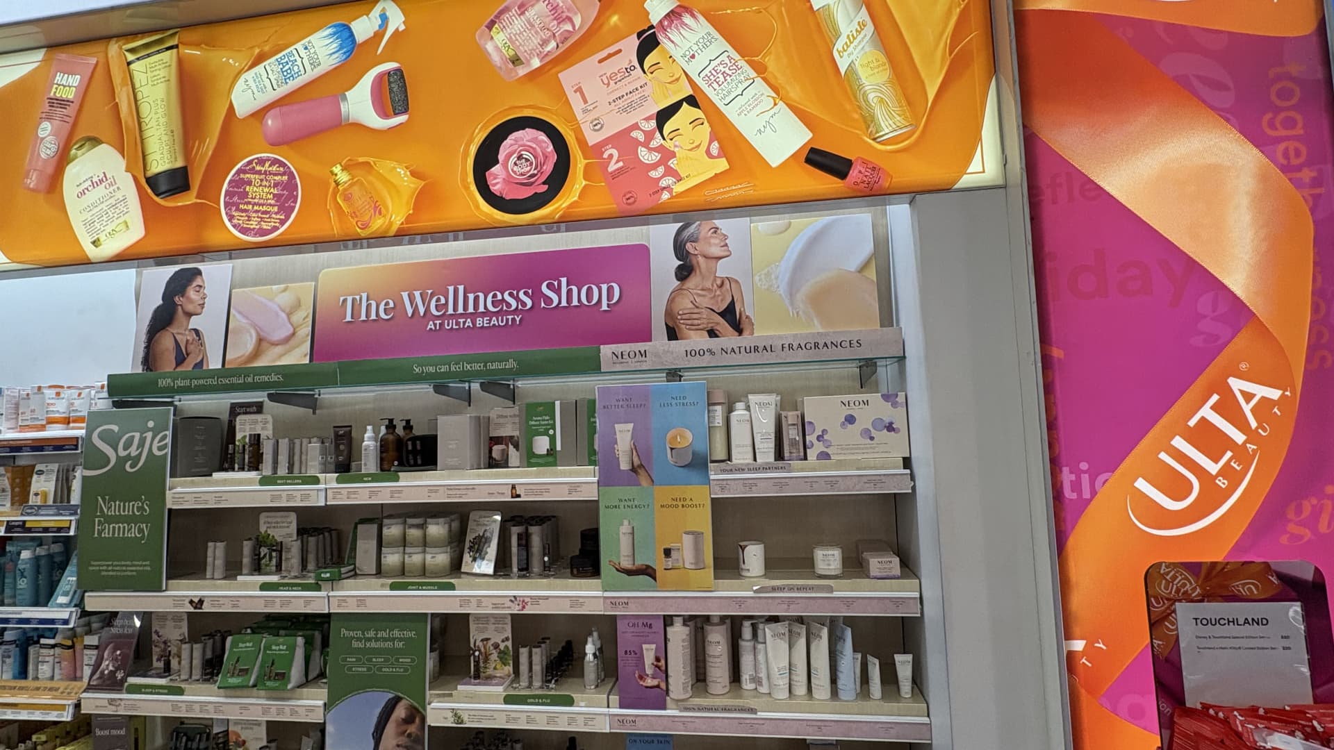 Supplements in your stocking: Why wellness gifts are gaining steam for the holidays and beyond