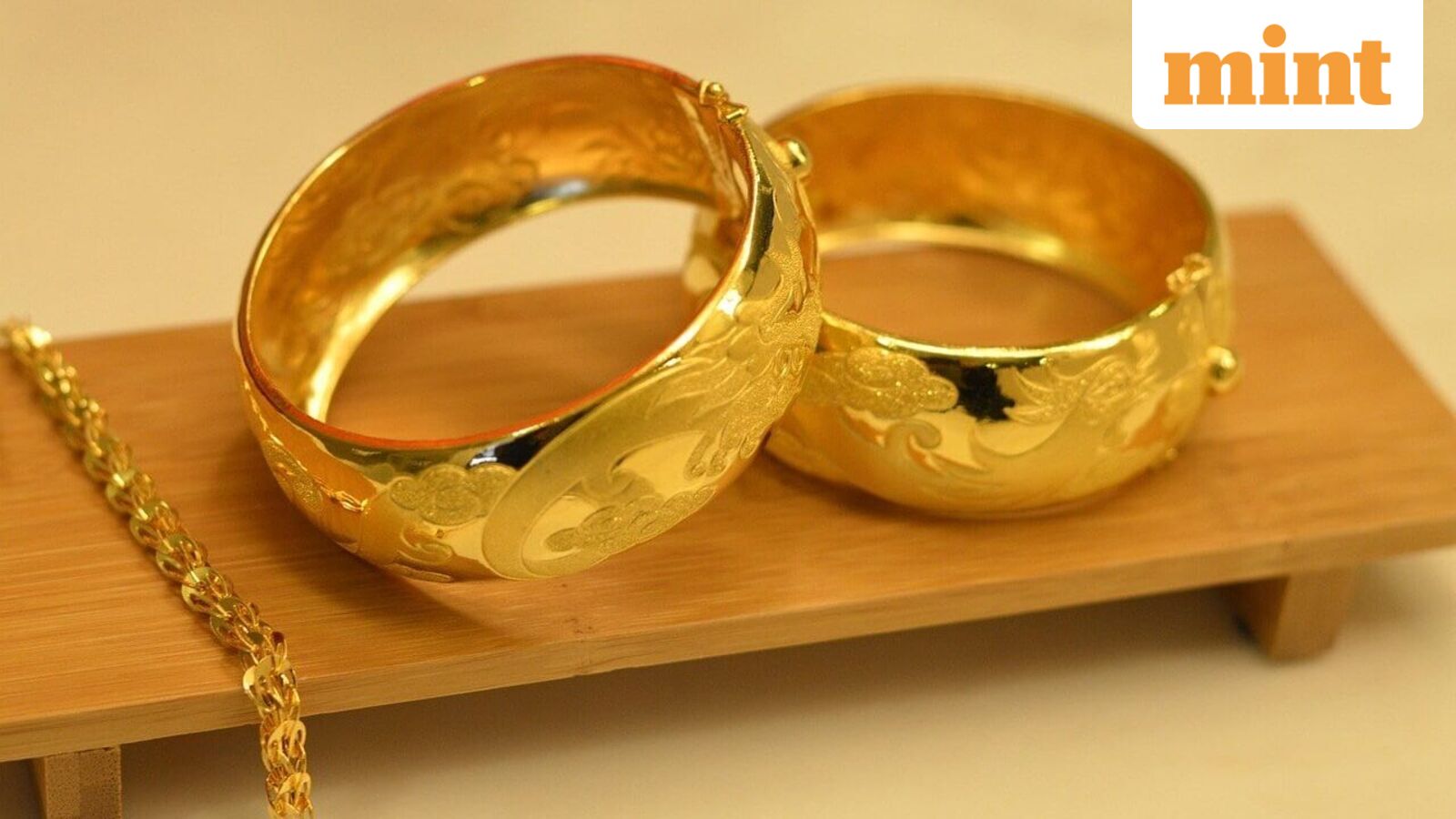 Gold lacklustre ahead of the US Fed policy outcome; experts highlight key levels to watch on MCX | Stock Market News