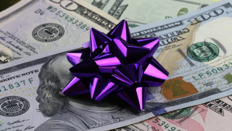 Giving to donor-advised funds surges on expiring tax cuts and a hot stock market