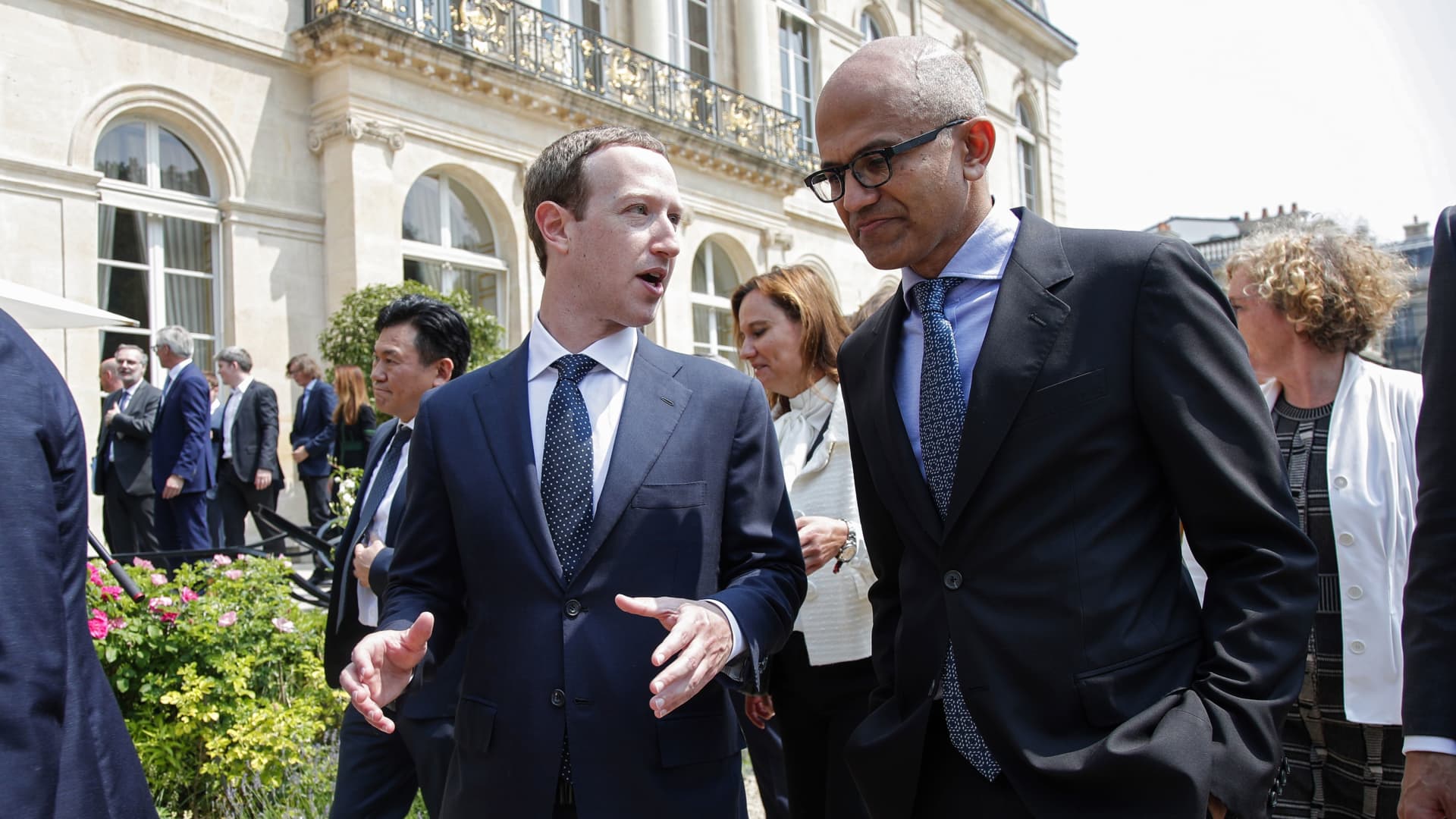 Cramer says Microsoft and Meta's earnings offer a clear lesson: Don't give up on the tech giants