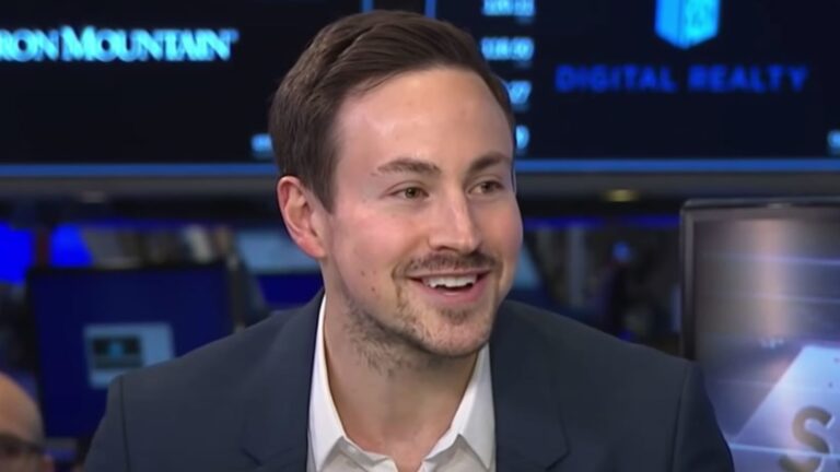 Ryan Cohen could be in for a big payday, but he has to grow meme darling GameStop to $100 billion