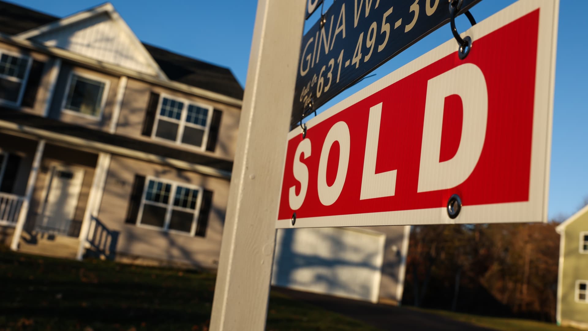 Existing home sales end 2025 with a strong beat, as prices ease further