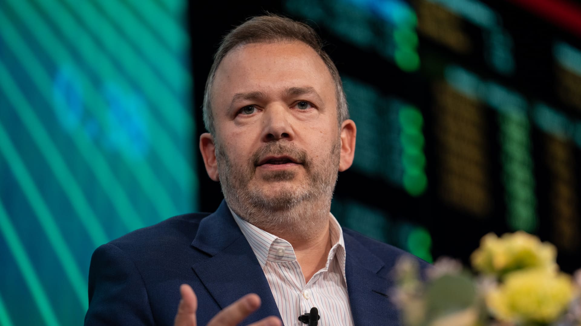 Boaz Weinstein's hedge fund Saba Capital has a new activist target — and has given it an ultimatum to adopt sweeping proposals