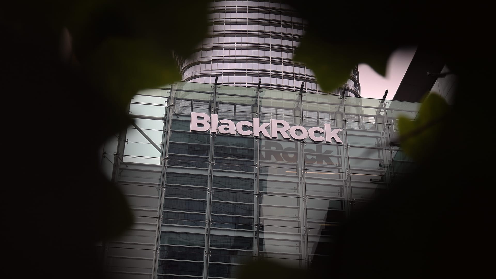 BlackRock's blowout earnings pass our test with flying colors. What about 2026?
