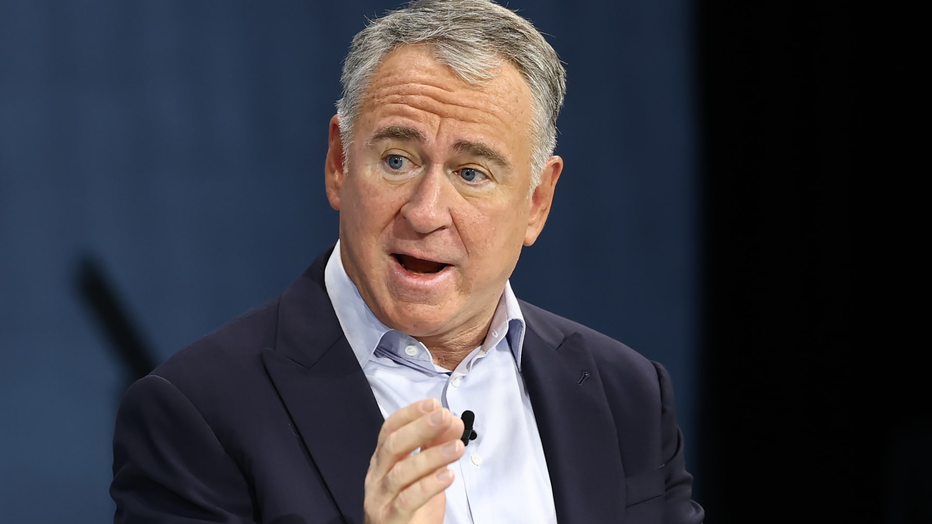 Here’s how much money the world’s biggest hedge funds made in a recording-breaking 2025