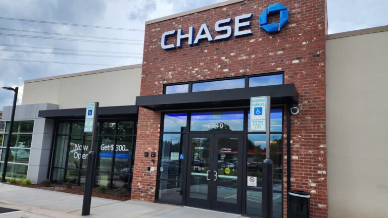 Stocks making the biggest moves midday: JPMorgan, Moderna, Boeing, Cardinal Health, Chipotle & more