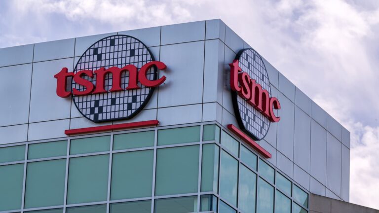 U.S. grants TSMC annual licence to import U.S. chipmaking tools into China