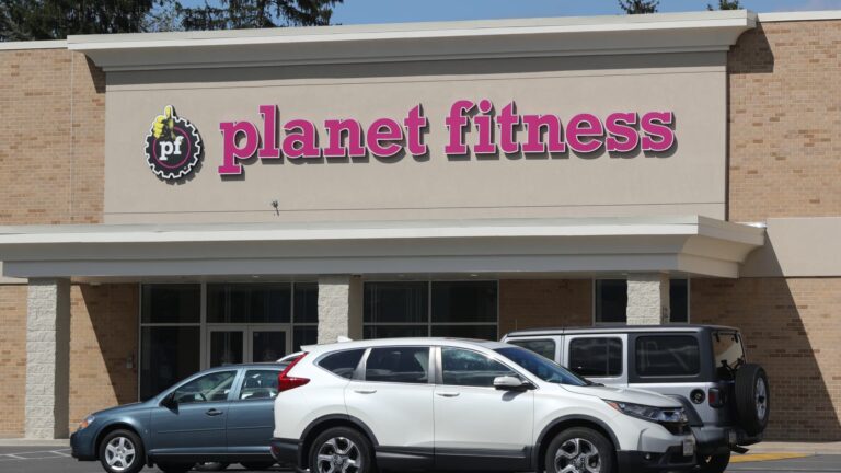 This gym stock could see a boost from increase weight-loss pill use, says Stifel