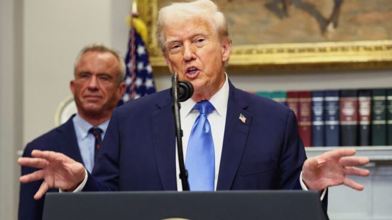 Trump unveils health-care plan outline as Congress wrestles over Obamacare subsidies