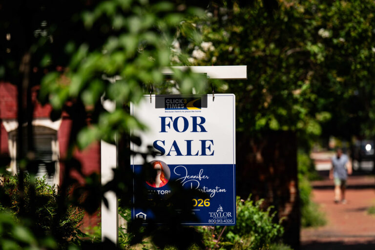 What the Q4 2025 CNBC Housing Market Survey tells us about U.S. home prices