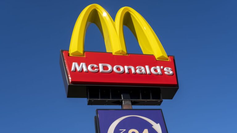 Oppenheimer sees a ‘golden opportunity’ in McDonald’s, upgrades fast-food giant