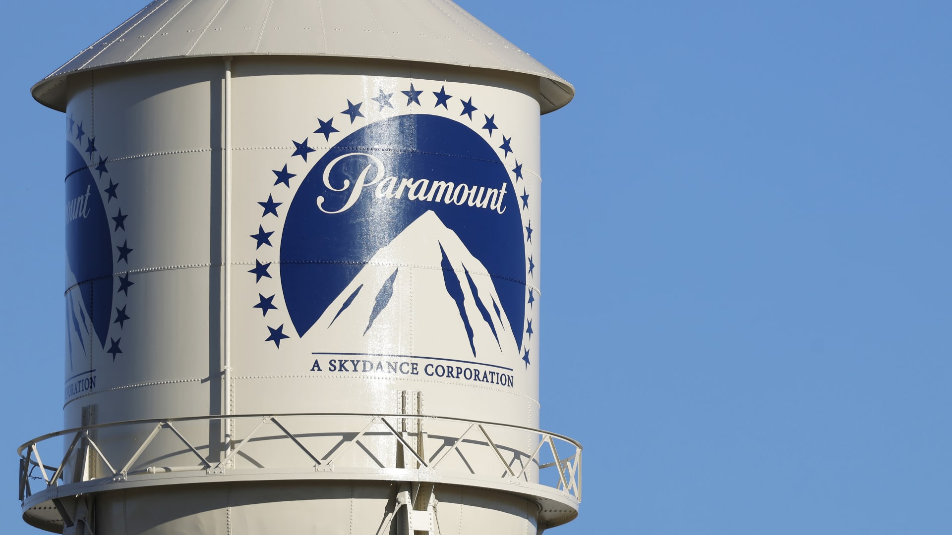 Paramount extends deadline on hostile Warner Bros bid to February 20