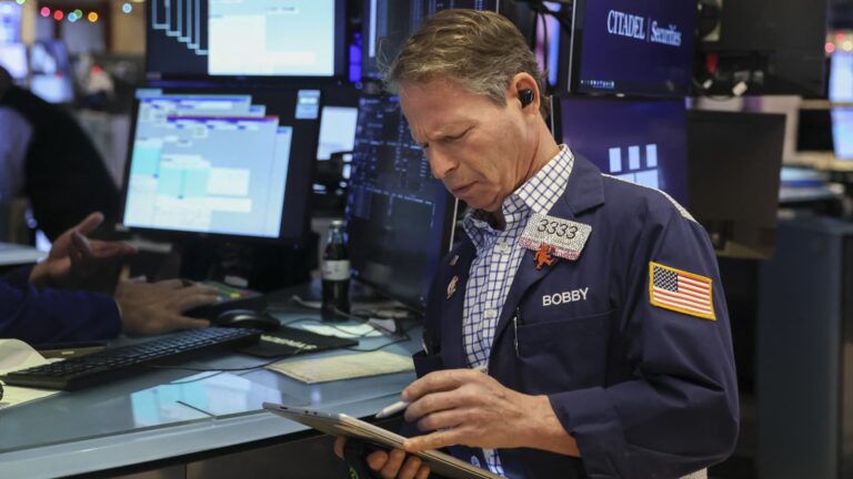 Treasury yields nudge higher as investors monitor geopolitical uncertainty
