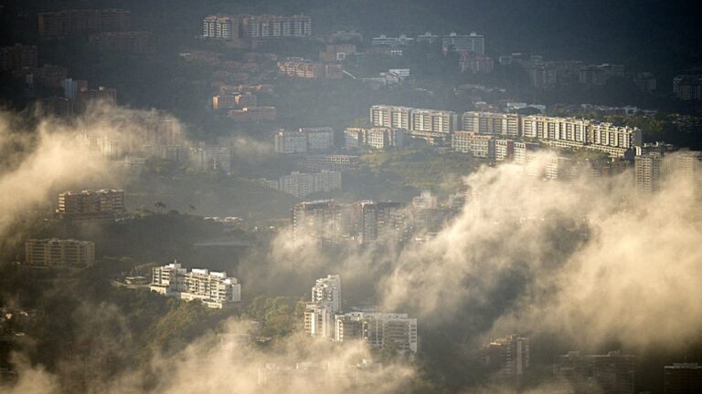 Column of smoke seen, loud noises heard in Venezuelan capital