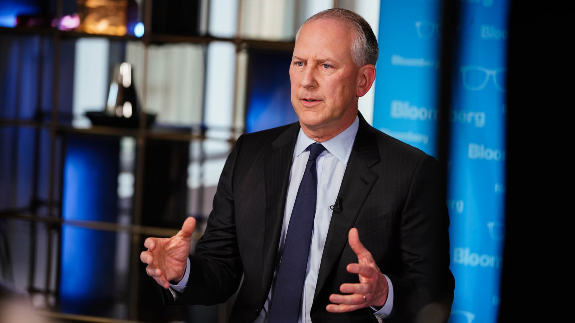 AIG CEO Zaffino to step down and transition to executive chair