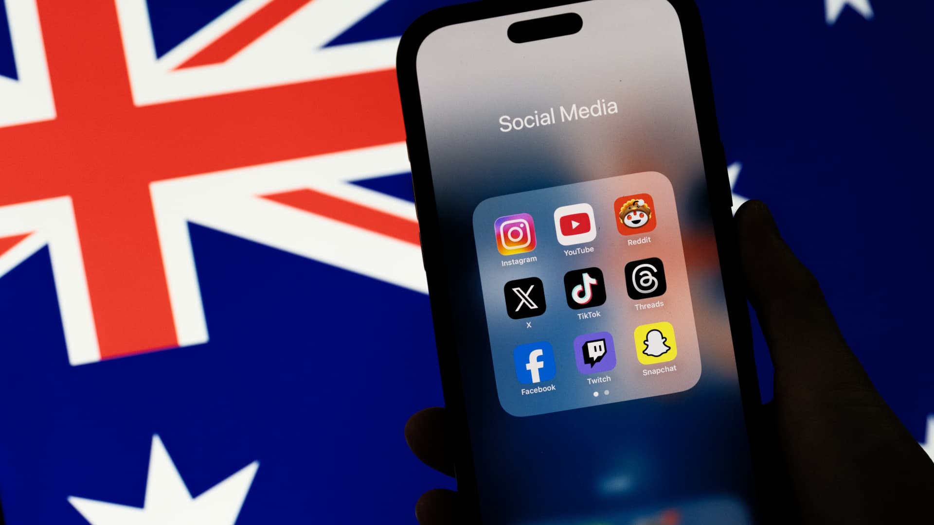 Meta urges Australia to rethink under-16 social media ban after blocking over 500,000 accounts
