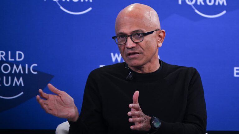 Microsoft's quarter shows once again that it must get its growth to spending ratio right