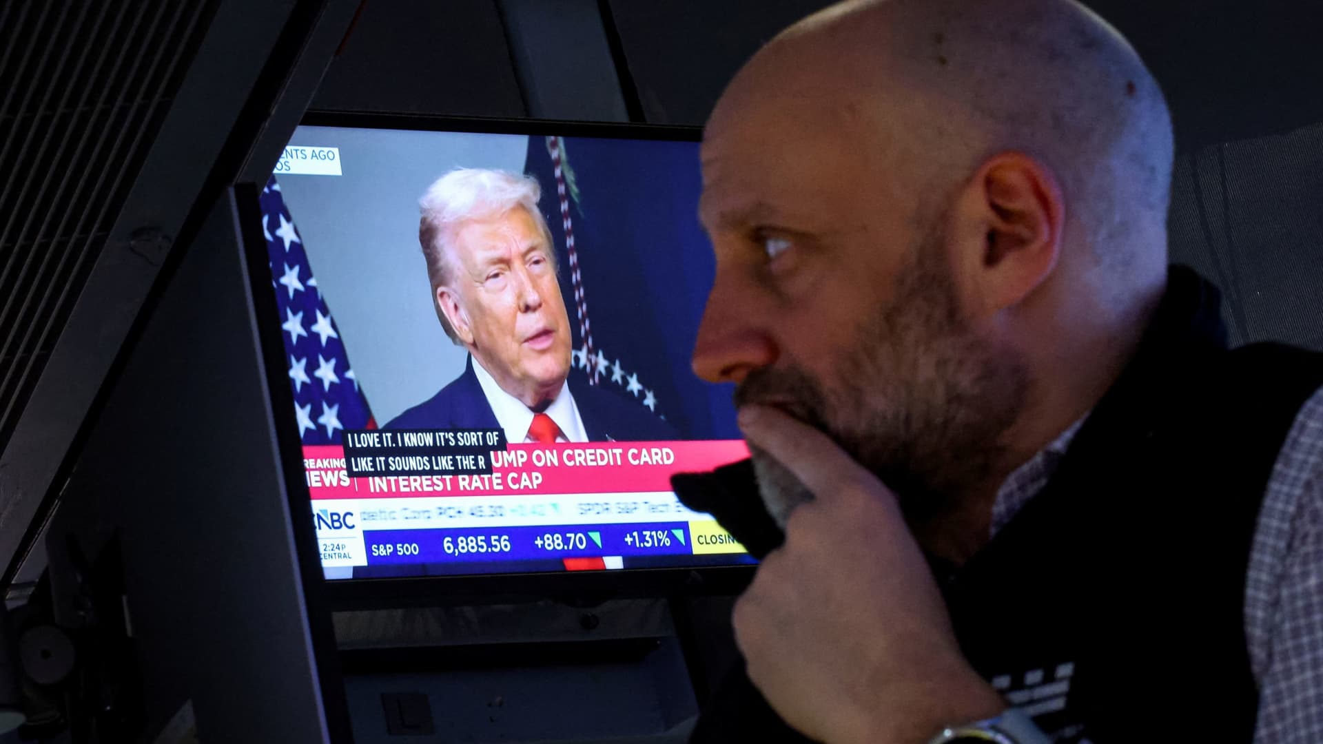 Going nowhere fast: S&P 500 ends the week down a fraction, with a lot of volatility in between