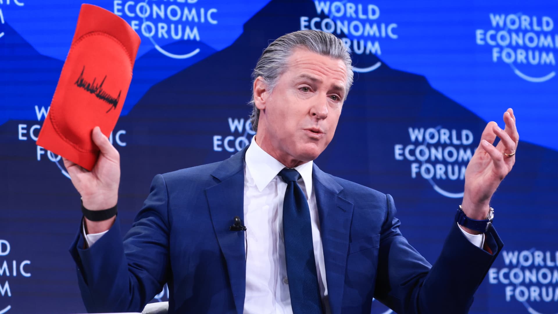 Newsom shows off knee pads for CEOs 'selling out' to the Trump administration