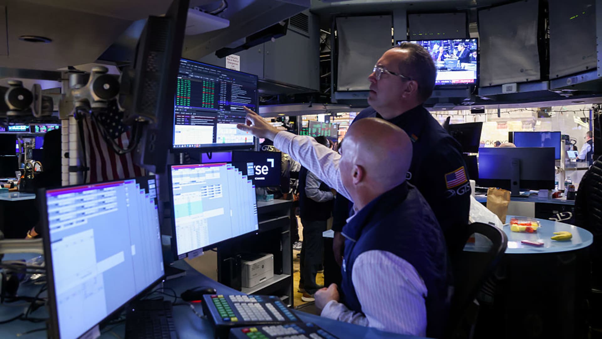 S&P 500 futures are little changed after major averages advance for second straight day: Live updates