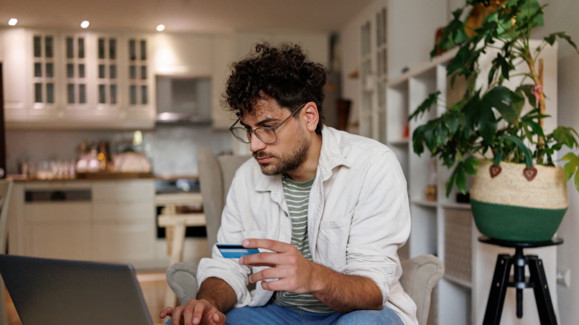 What does it mean for a credit card to devalue? How to protect your rewards