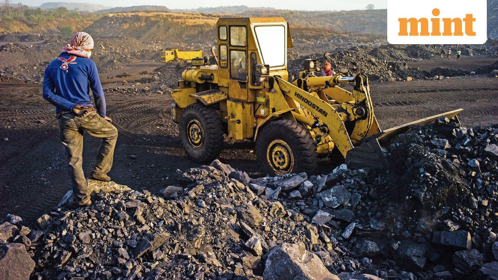 Bharat Coking Coal IPO Day 2 LIVE: BCCL IPO GMP signals 47% listing pop — Issue booked 26.43x so far. Should you bid?