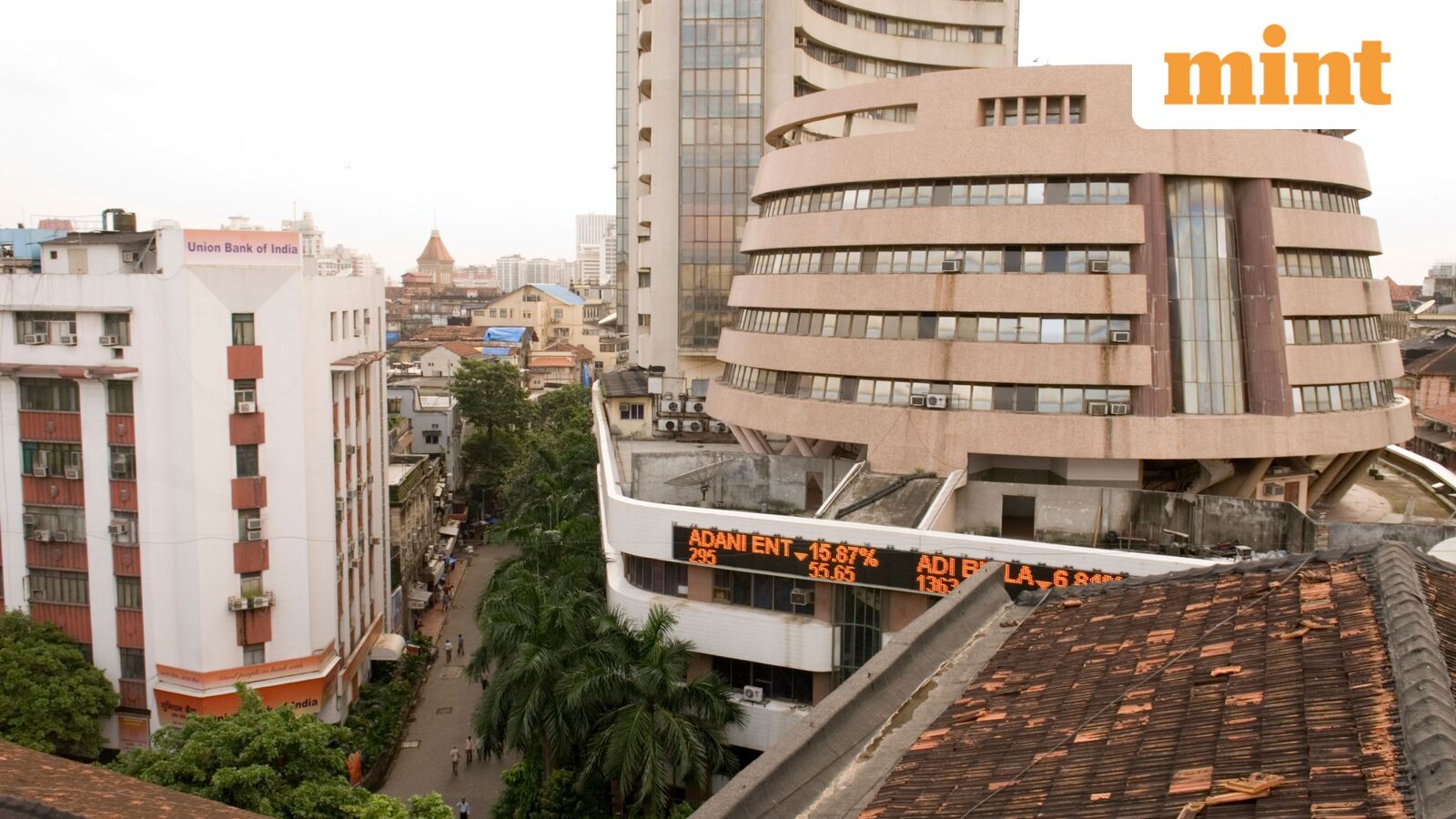 Top Gainers &amp; Losers on Jan 01: Godfrey Phillips, ITC, Reliance Infra, Ather Energy, Kaynes Tech among top losers