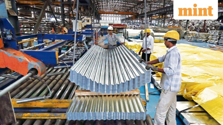 PMI: Retreating momentum dents confidence of services, manufacturing firms