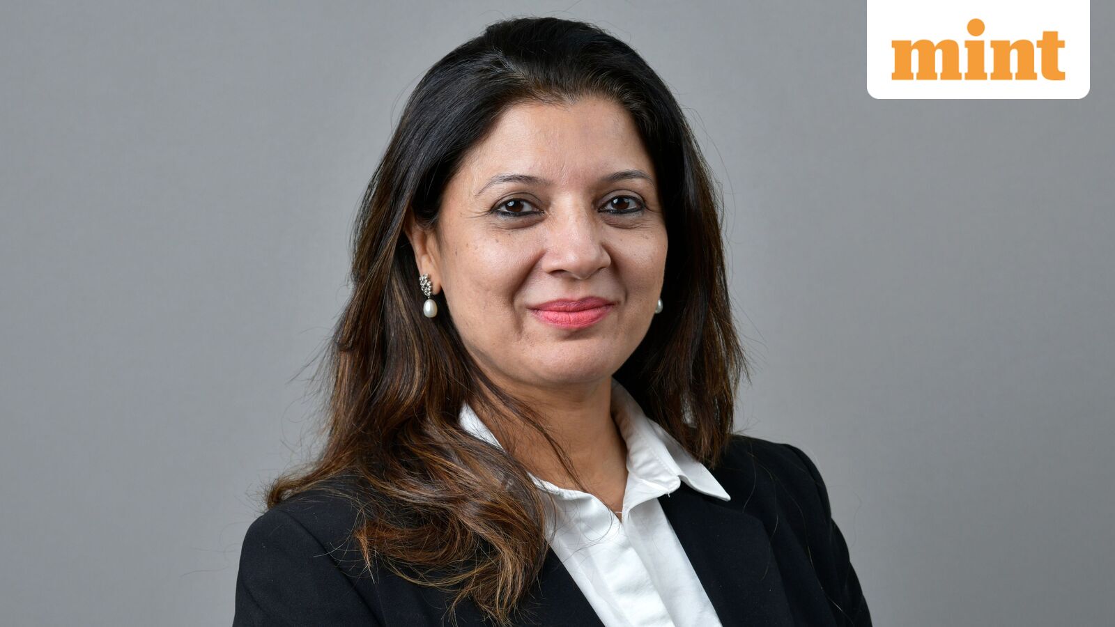 Buy or sell: Amid volatile gold, silver rates, Vaishali Parekh recommends three intraday stocks to buy today