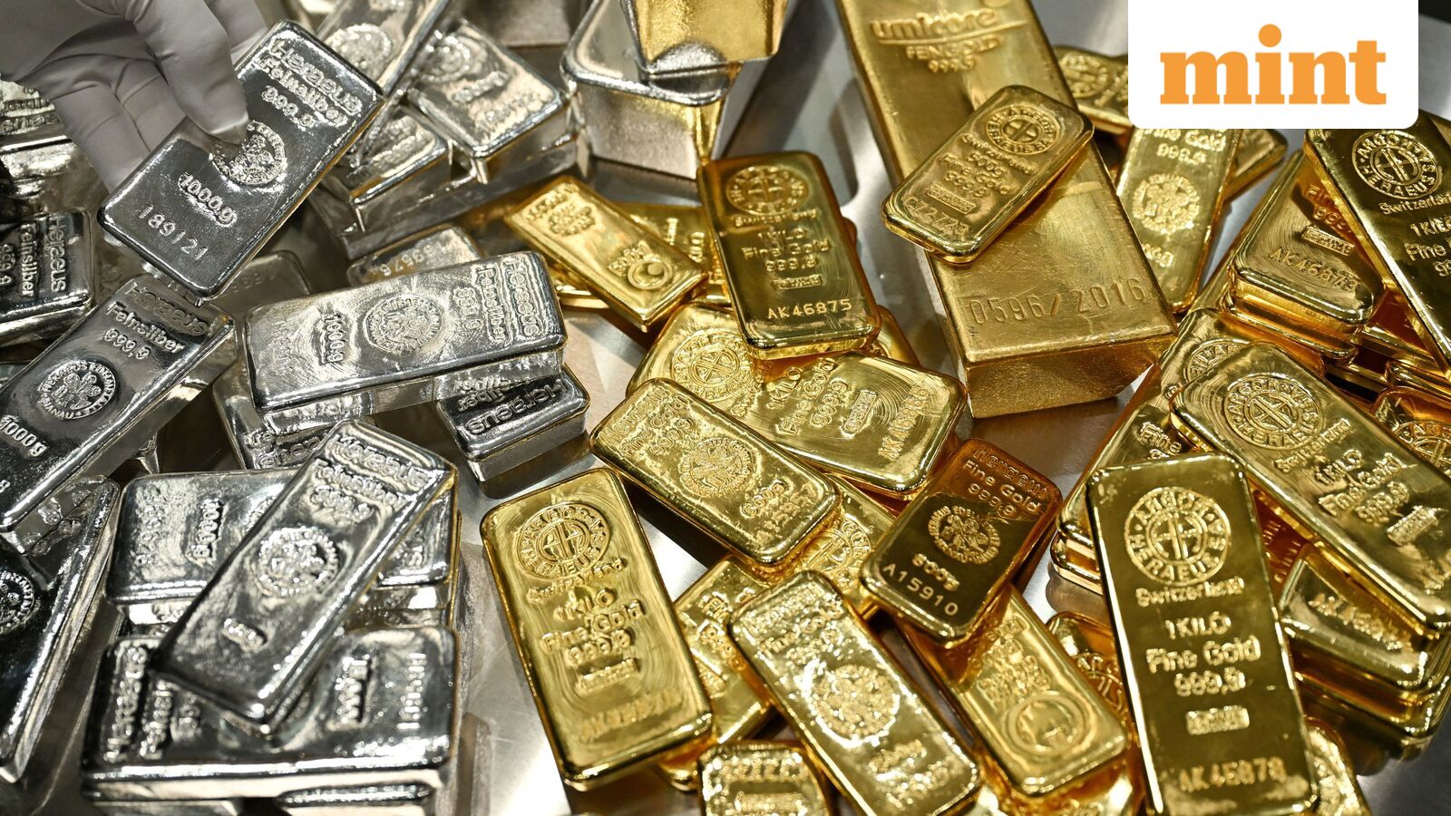 Gold rates today: MCX gold surges  ₹2,400 per 10g, silver prices zoom  ₹13,500 per kg on US-Venezuela tensions