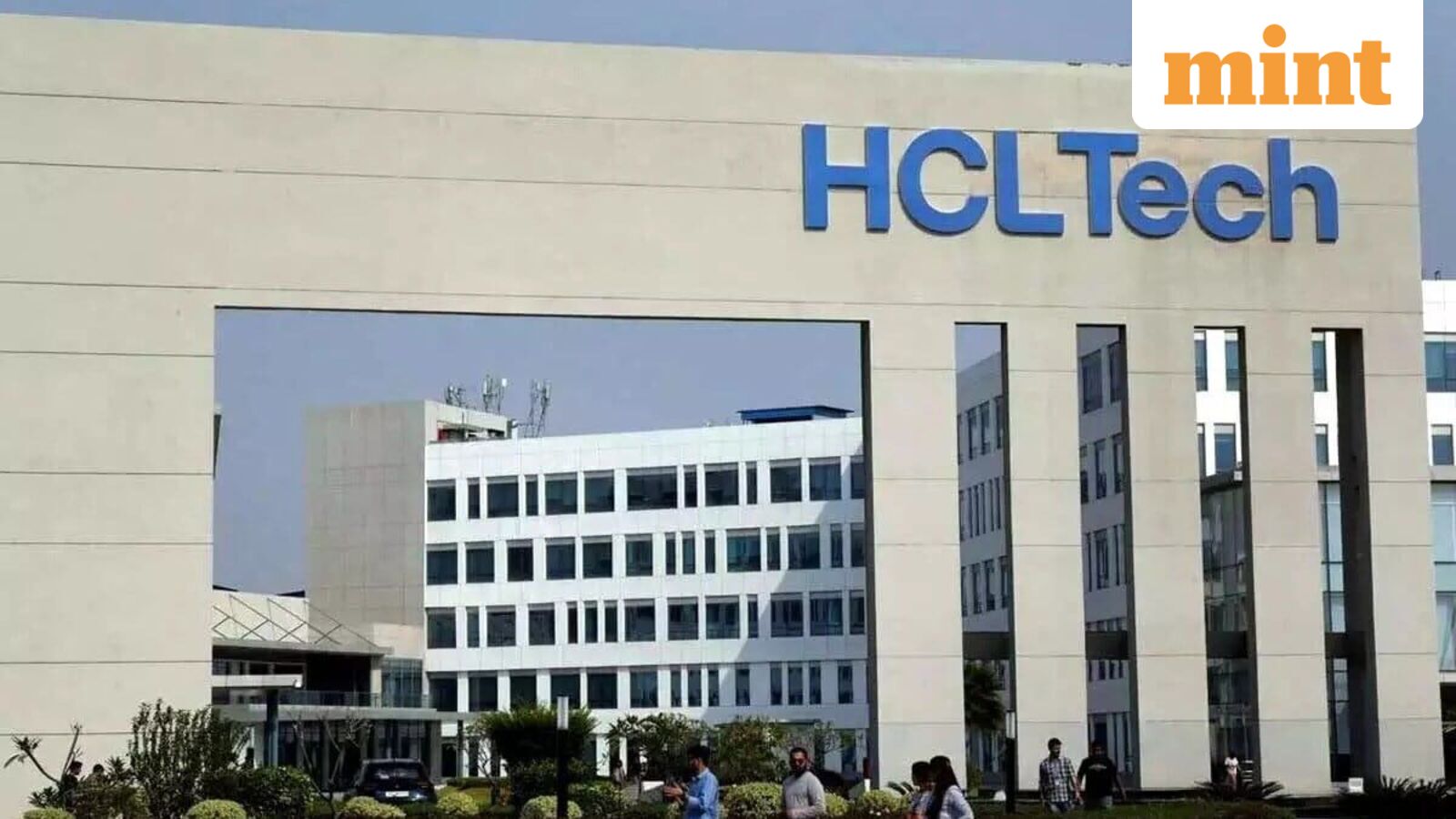 HCL Tech share price dips 1.3% ahead of Q3 results, dividend announcement today — What to expect from IT behemoth?