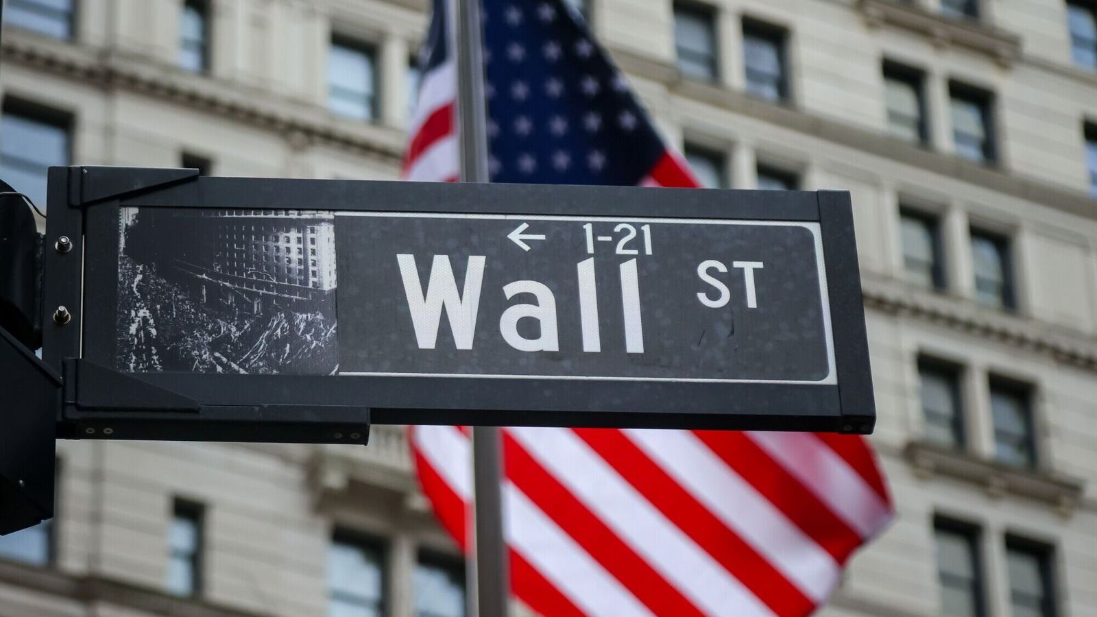 Dow Jones, S&amp;P 500, Nasdaq open with moderate gains as US market investors focus on labor data this week — Details here