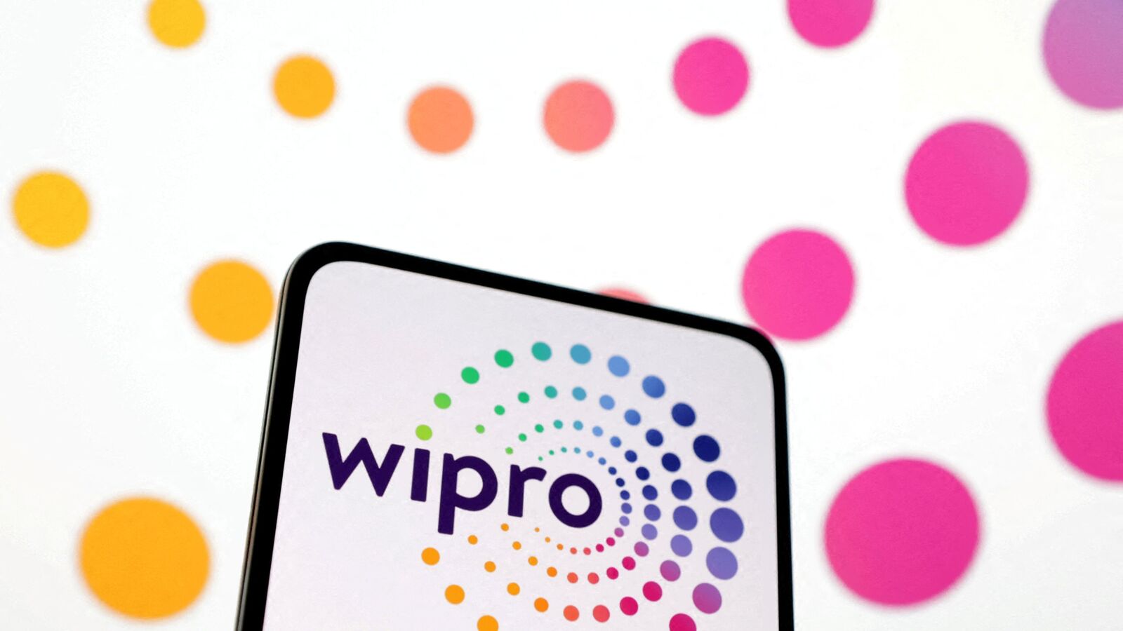 Wipro Q3 Results: Net profit drops 7% YoY to  ₹3,119 crore; board announces interim dividend of  ₹6 per share